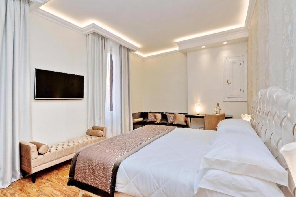 Bq House Fori Imperiali Luxury Rooms Roma Esterno foto